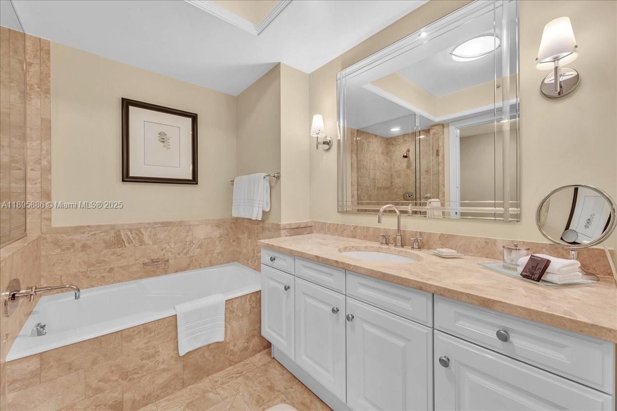 1435 Brickell Ave #3112, Miami FL 33131