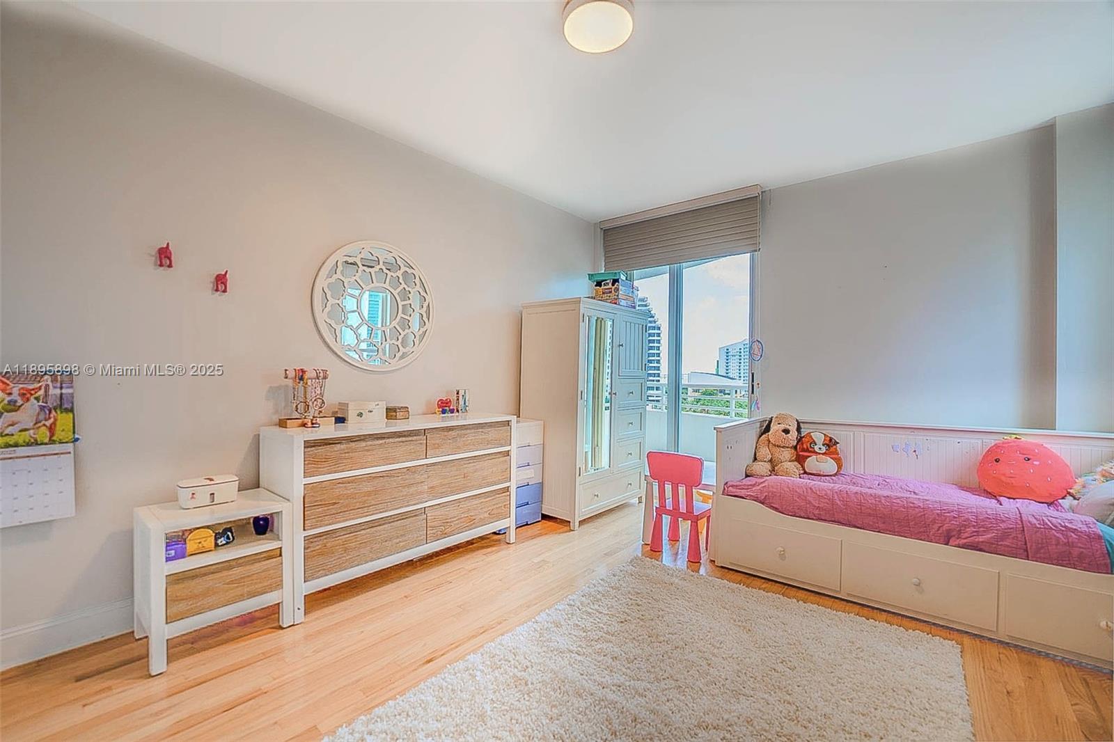 888 Brickell Key Dr #903, Miami FL 33131