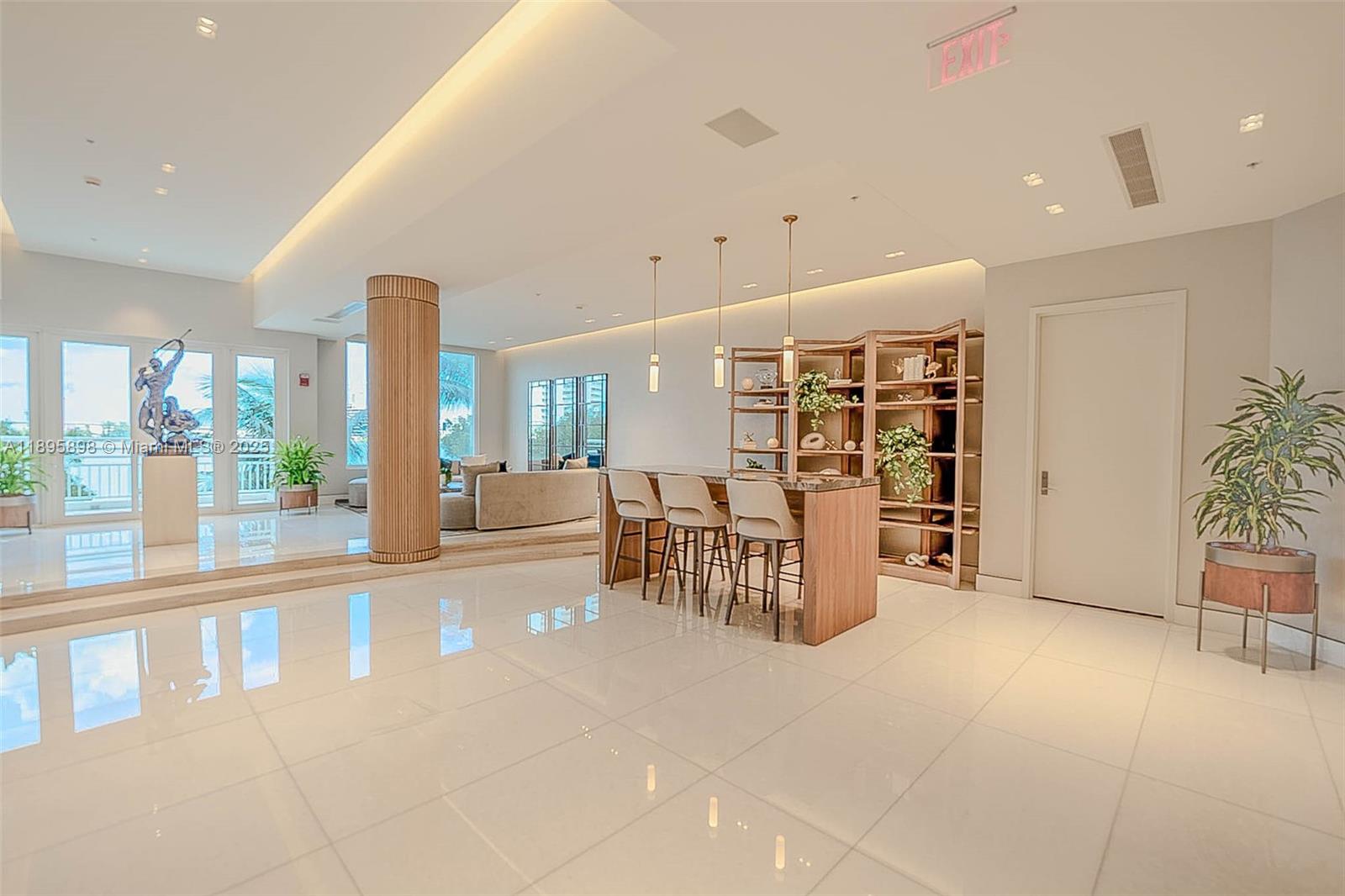 888 Brickell Key Dr #903, Miami FL 33131