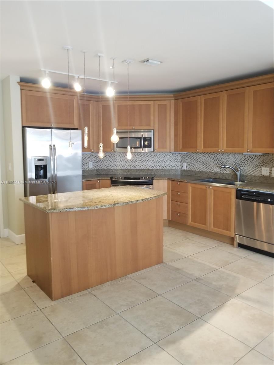 55 Merrick Way #828, Coral Gables FL 33134