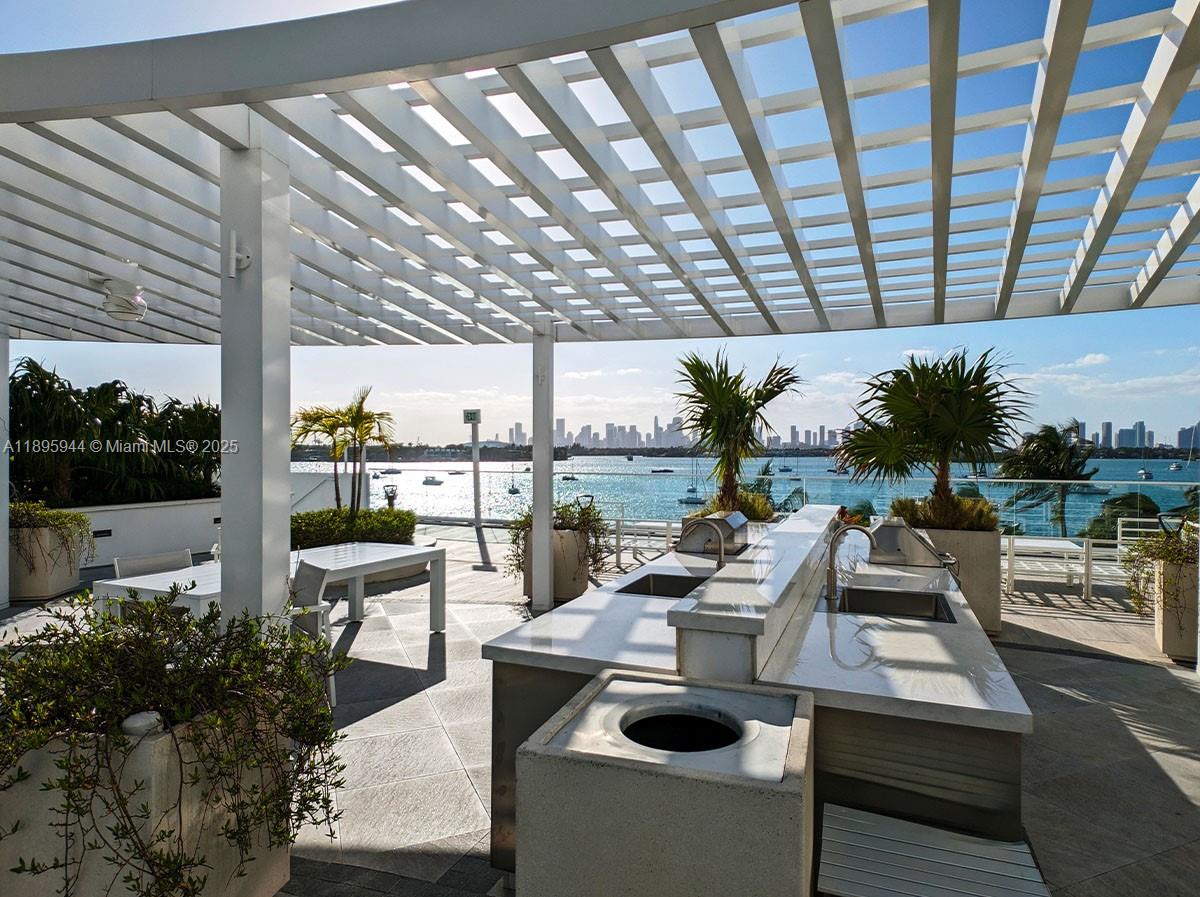 1330 West Ave #1613, Miami Beach FL 33139