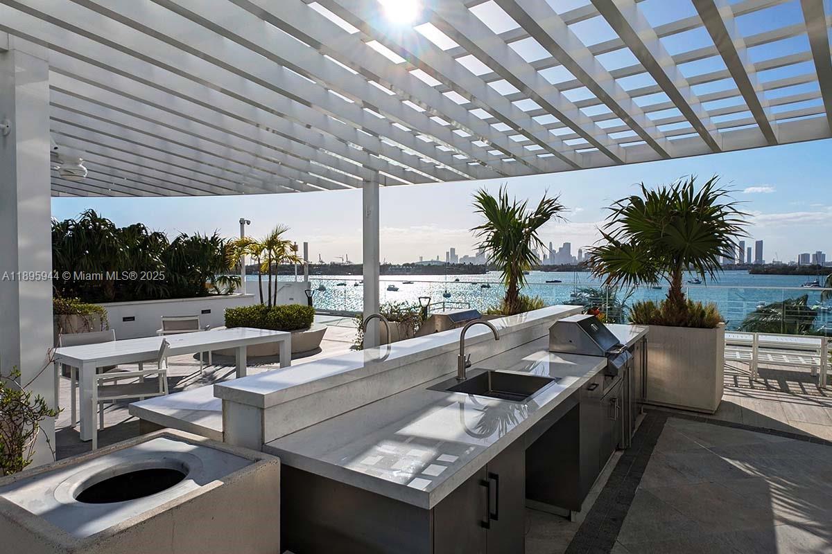 1330 West Ave #1613, Miami Beach FL 33139