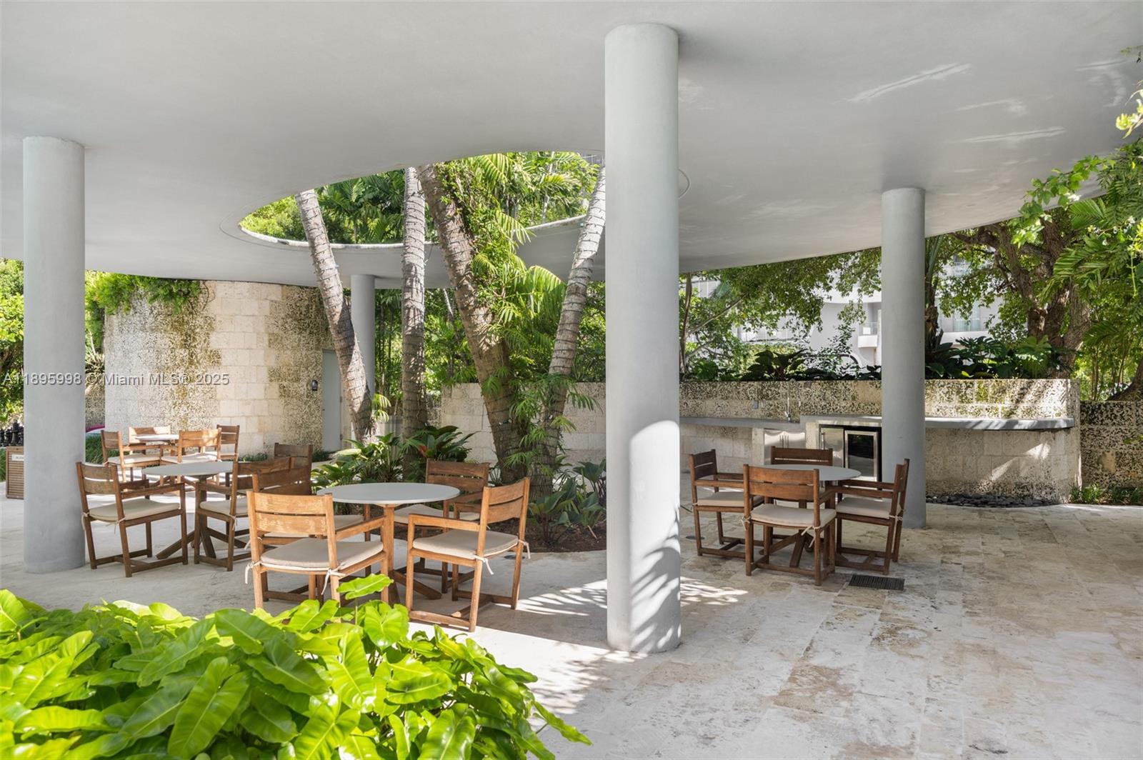 2669 S Bayshore Dr #804N, Coconut Grove FL 33133