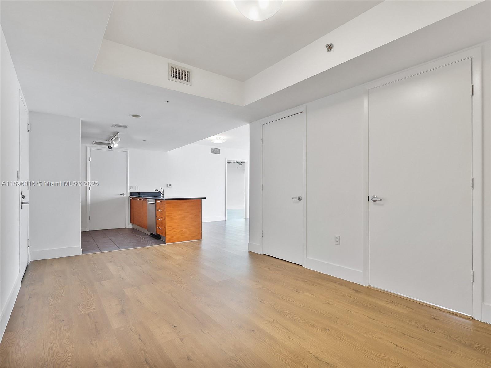 50 Biscayne Blvd #4008, Miami FL 33132