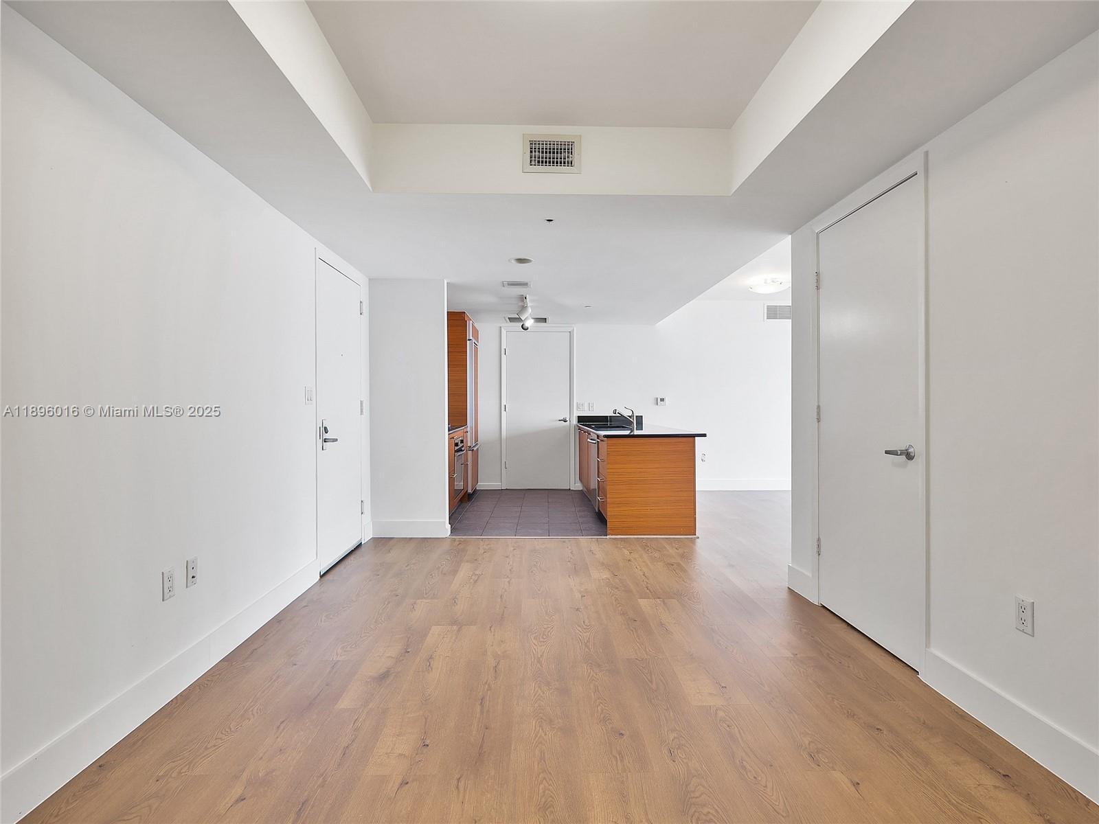 50 Biscayne Blvd #4008, Miami FL 33132
