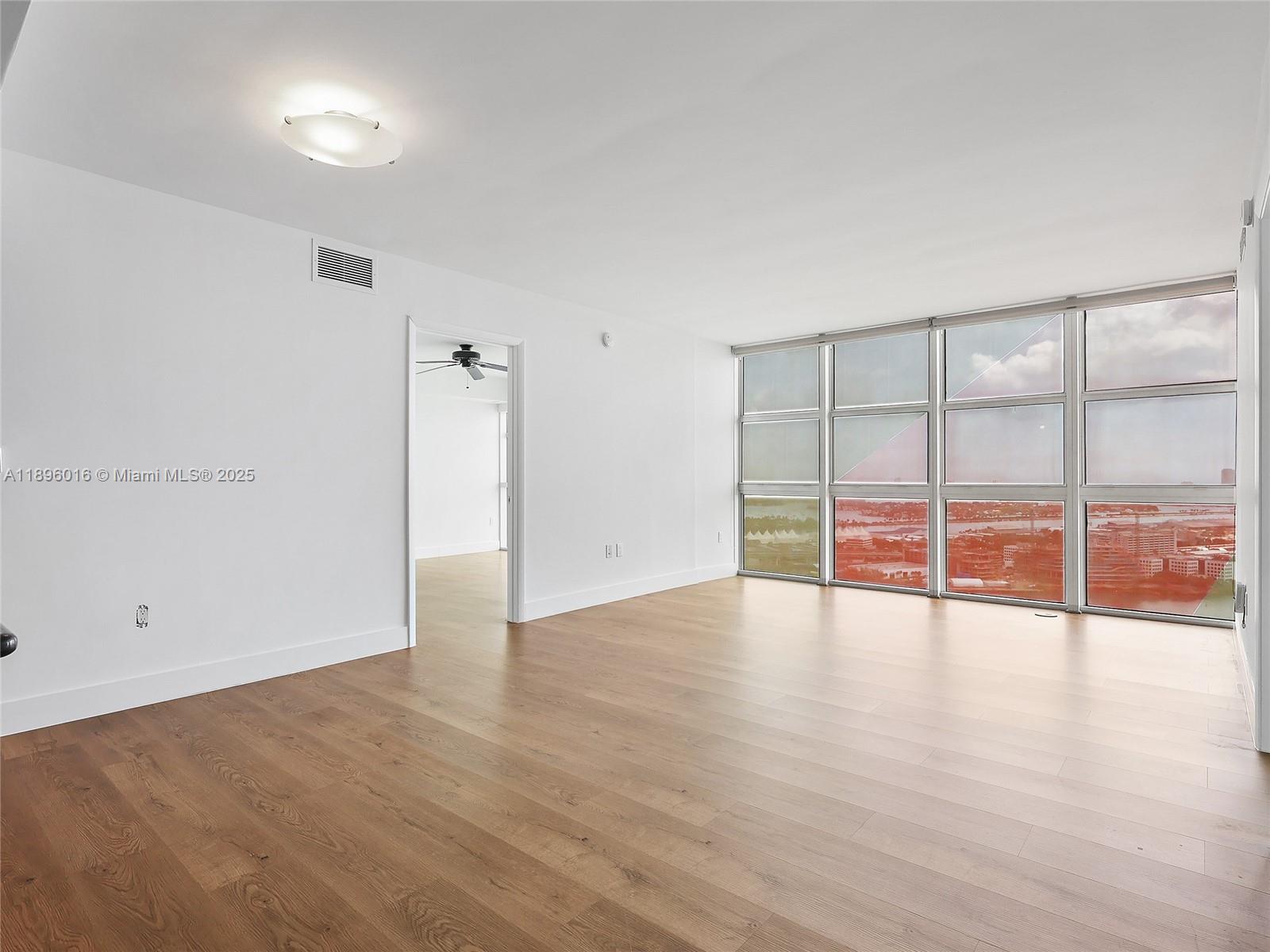 50 Biscayne Blvd #4008, Miami FL 33132