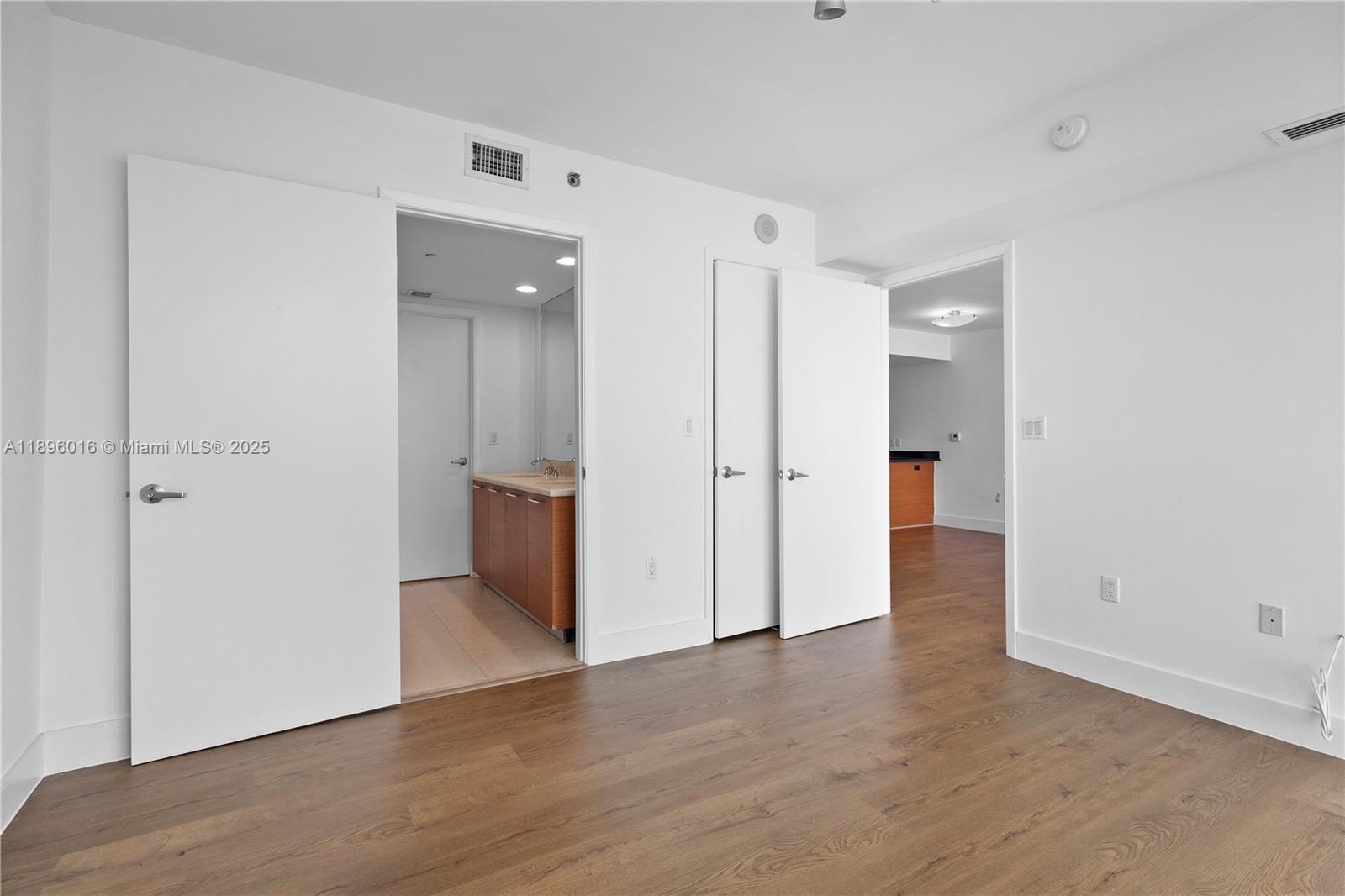 50 Biscayne Blvd #4008, Miami FL 33132