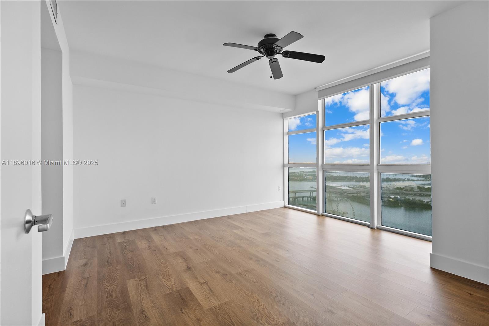 50 Biscayne Blvd #4008, Miami FL 33132
