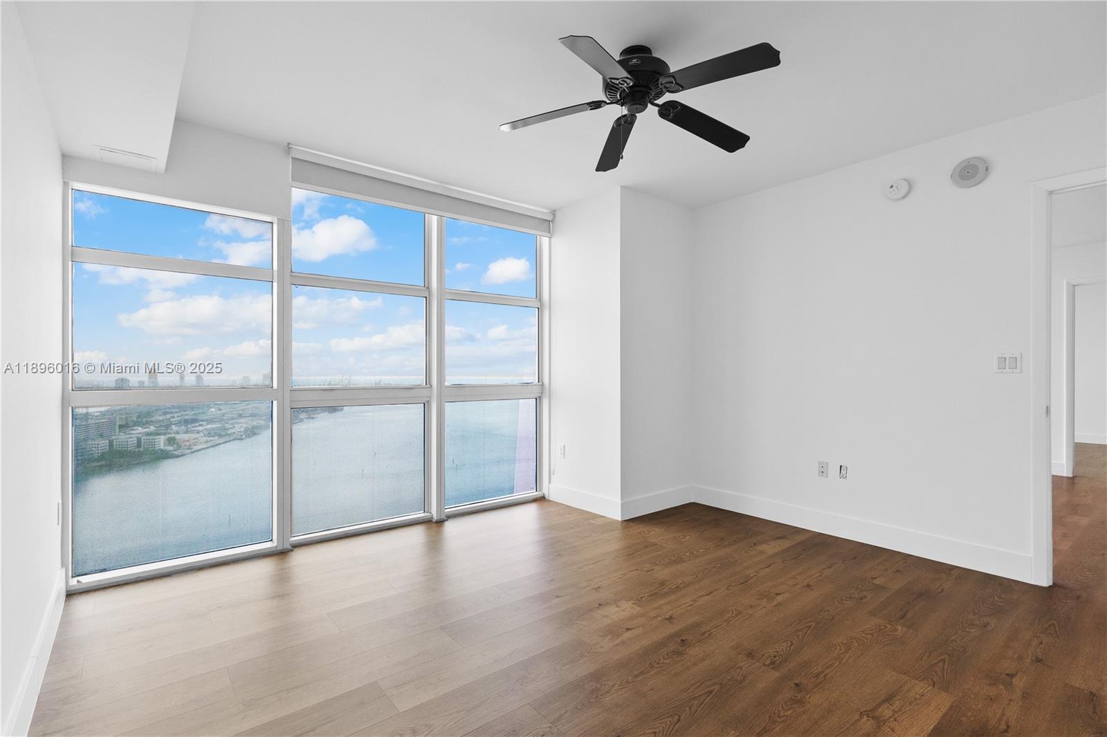 50 Biscayne Blvd #4008, Miami FL 33132