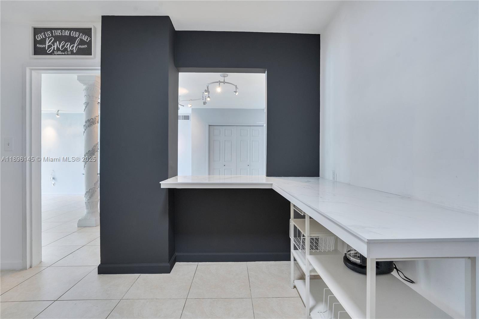 5151 Collins Ave #925, Miami Beach FL 33140