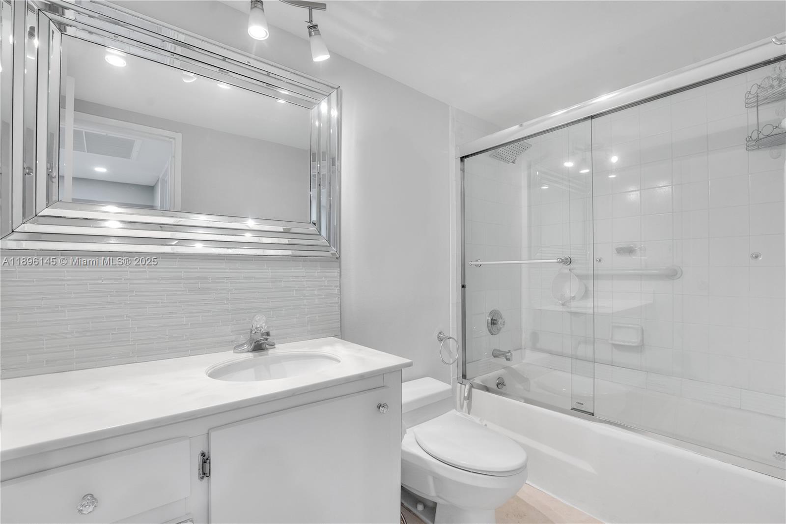 5151 Collins Ave #925, Miami Beach FL 33140
