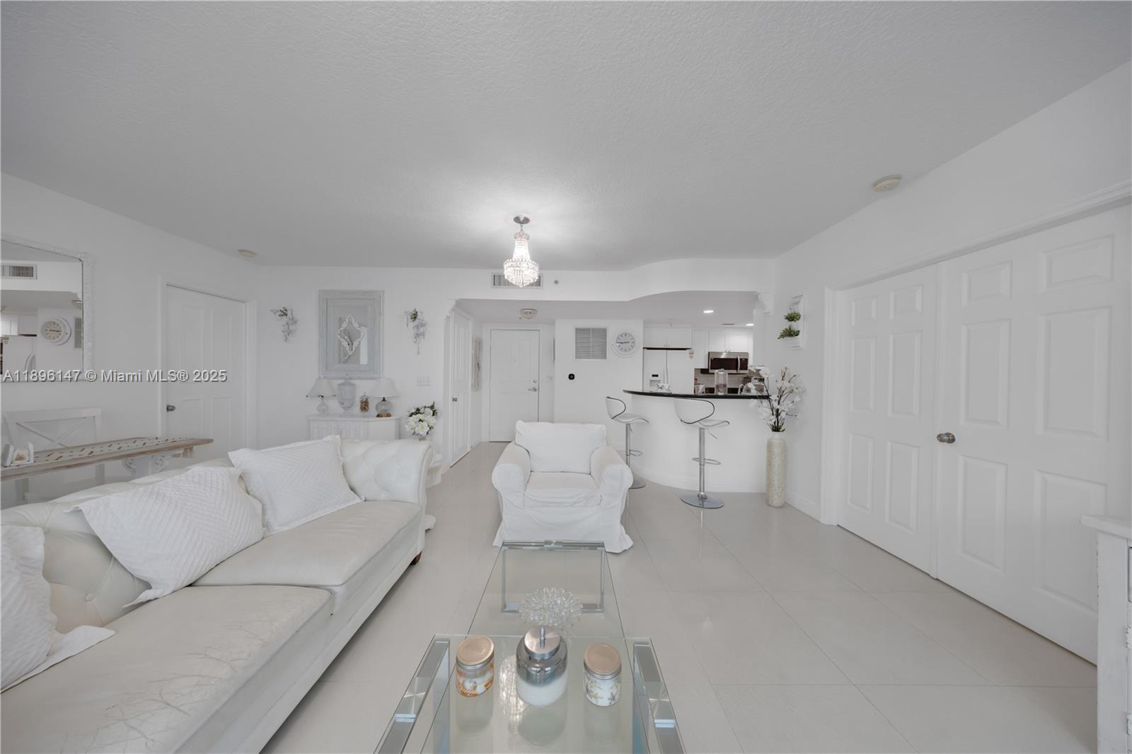 1881 79th St Cswy #1104, North Bay Village FL 33141