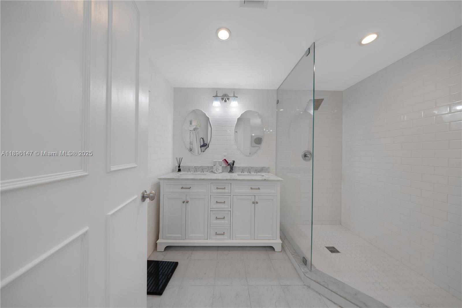1881 79th St Cswy #1104, North Bay Village FL 33141