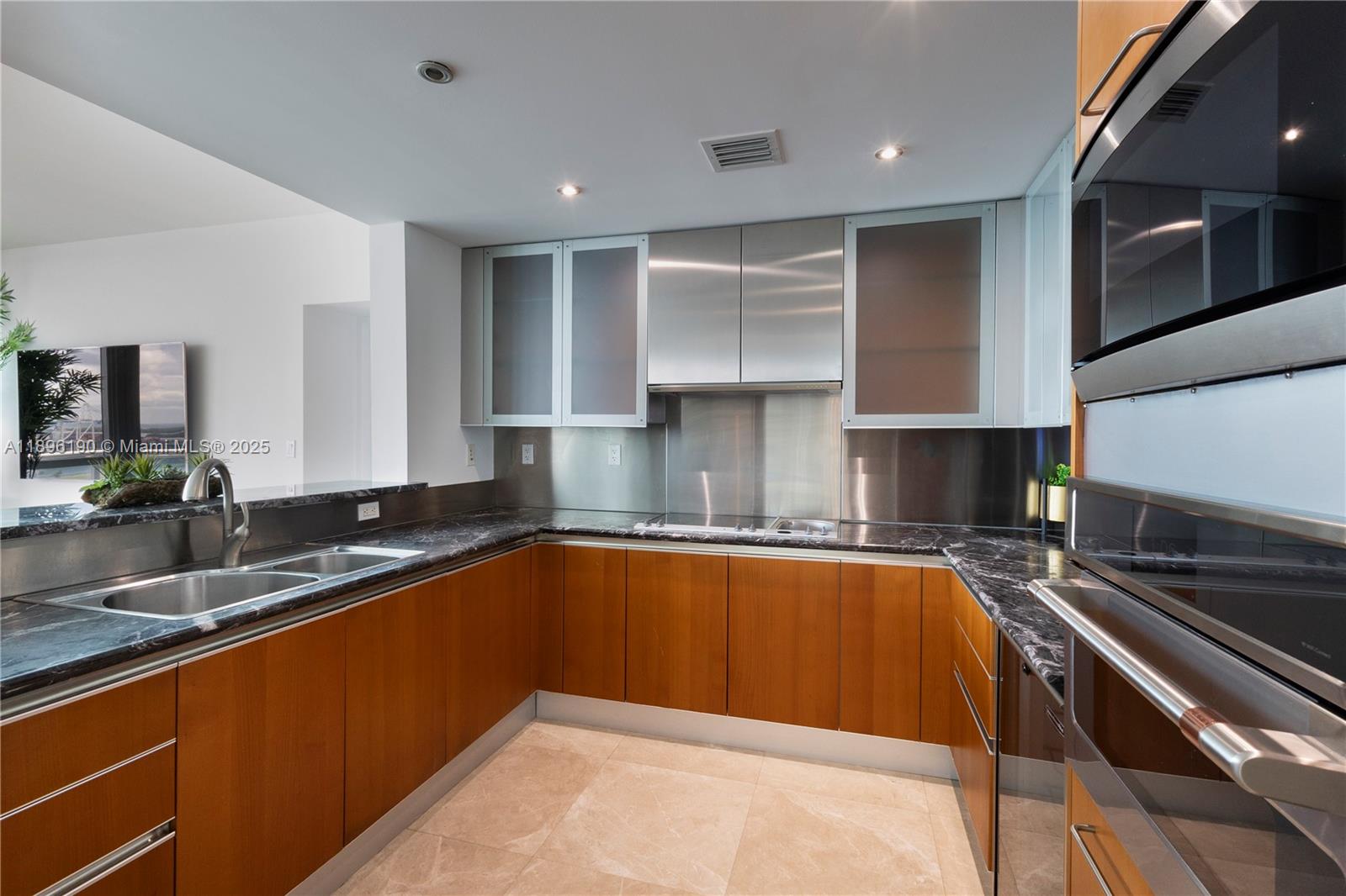 520 West Ave #1902, Miami Beach FL 33139