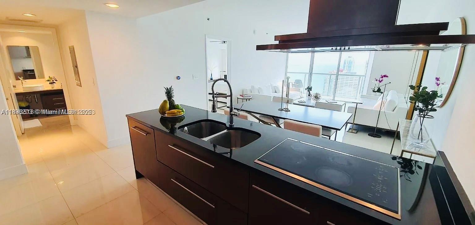 495 Brickell Ave #4309, Miami FL 33131