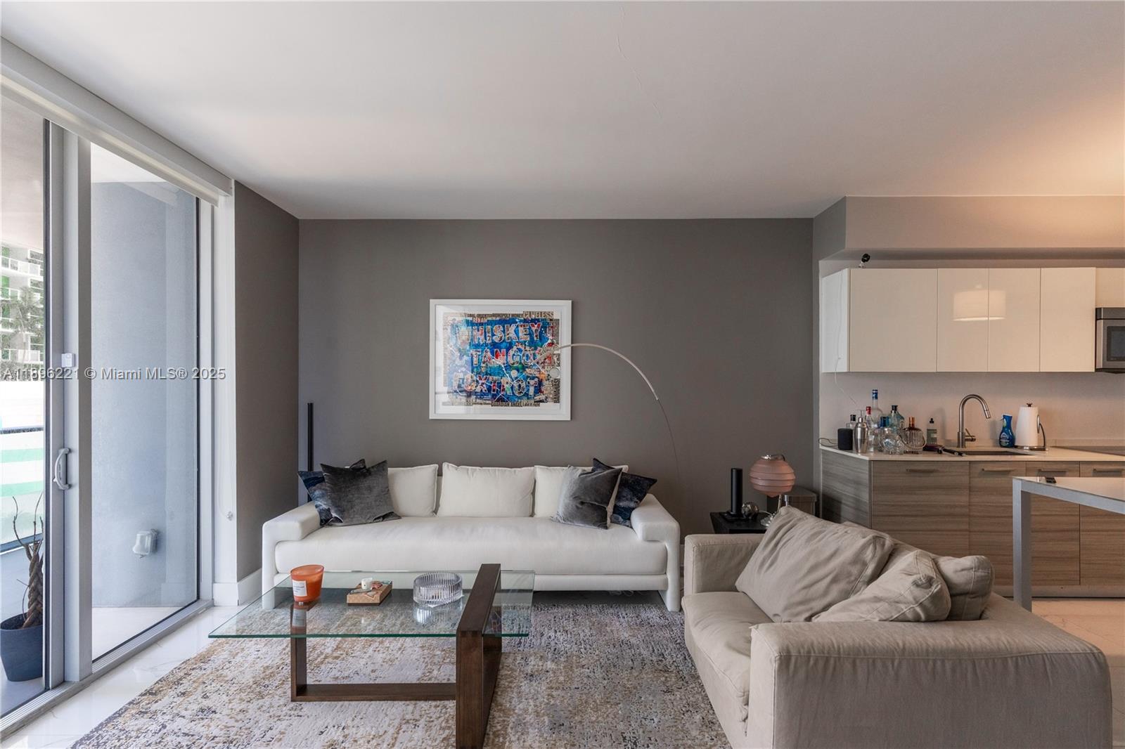 1300 Brickell Bay Dr #808, Miami FL 33131