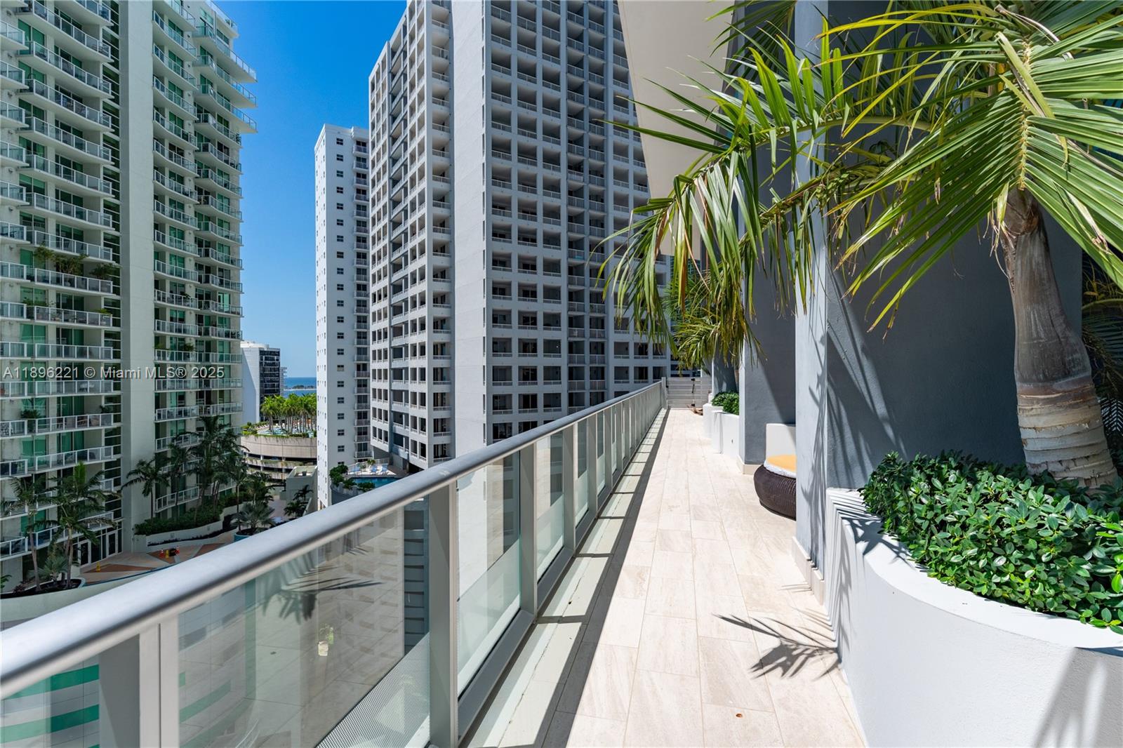 1300 Brickell Bay Dr #808, Miami FL 33131