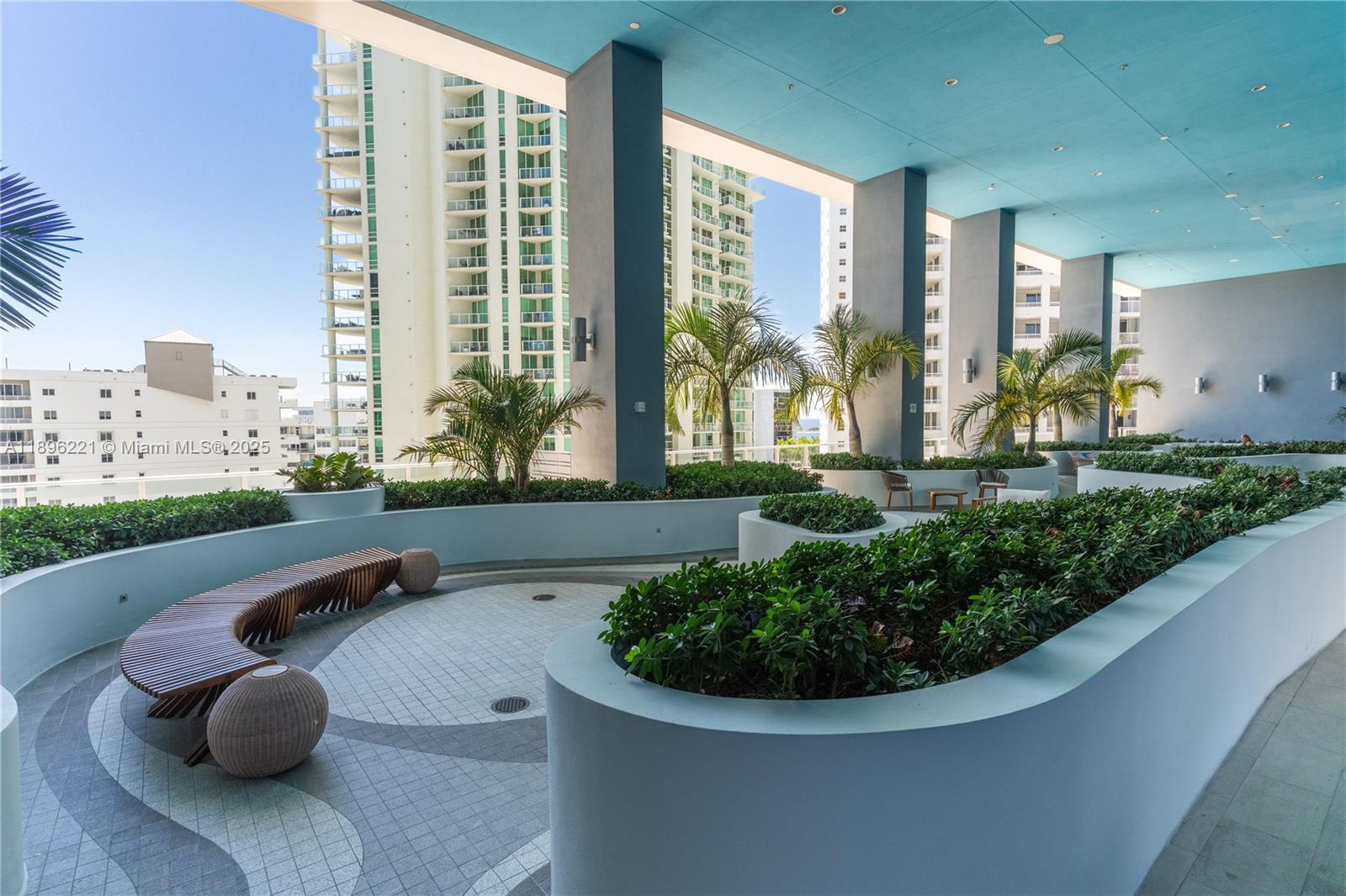 1300 Brickell Bay Dr #808, Miami FL 33131