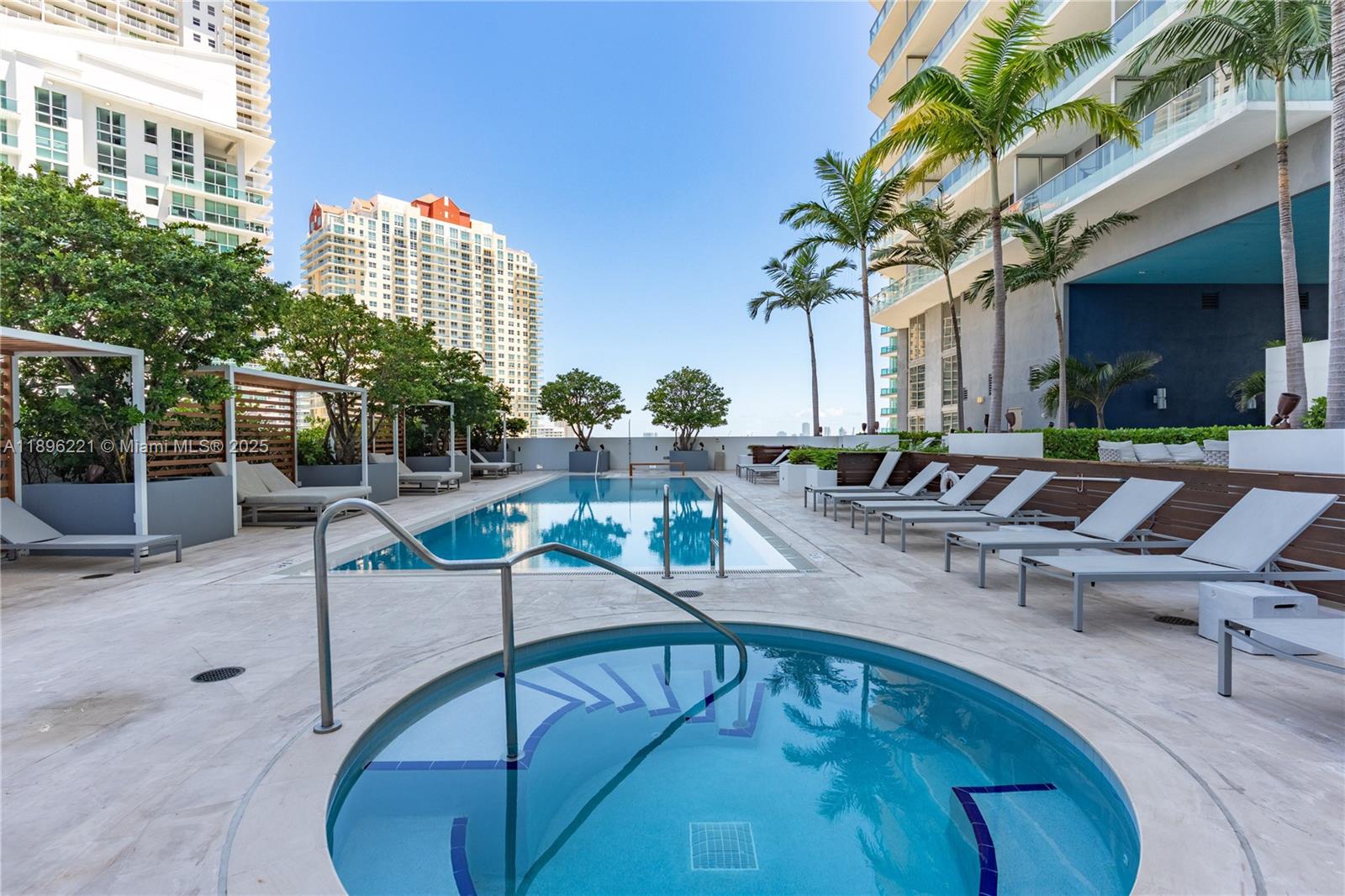 1300 Brickell Bay Dr #808, Miami FL 33131
