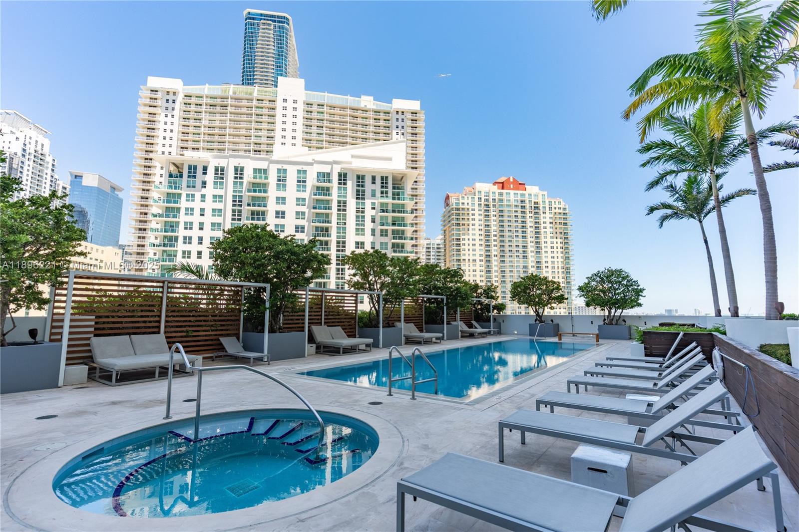 1300 Brickell Bay Dr #808, Miami FL 33131