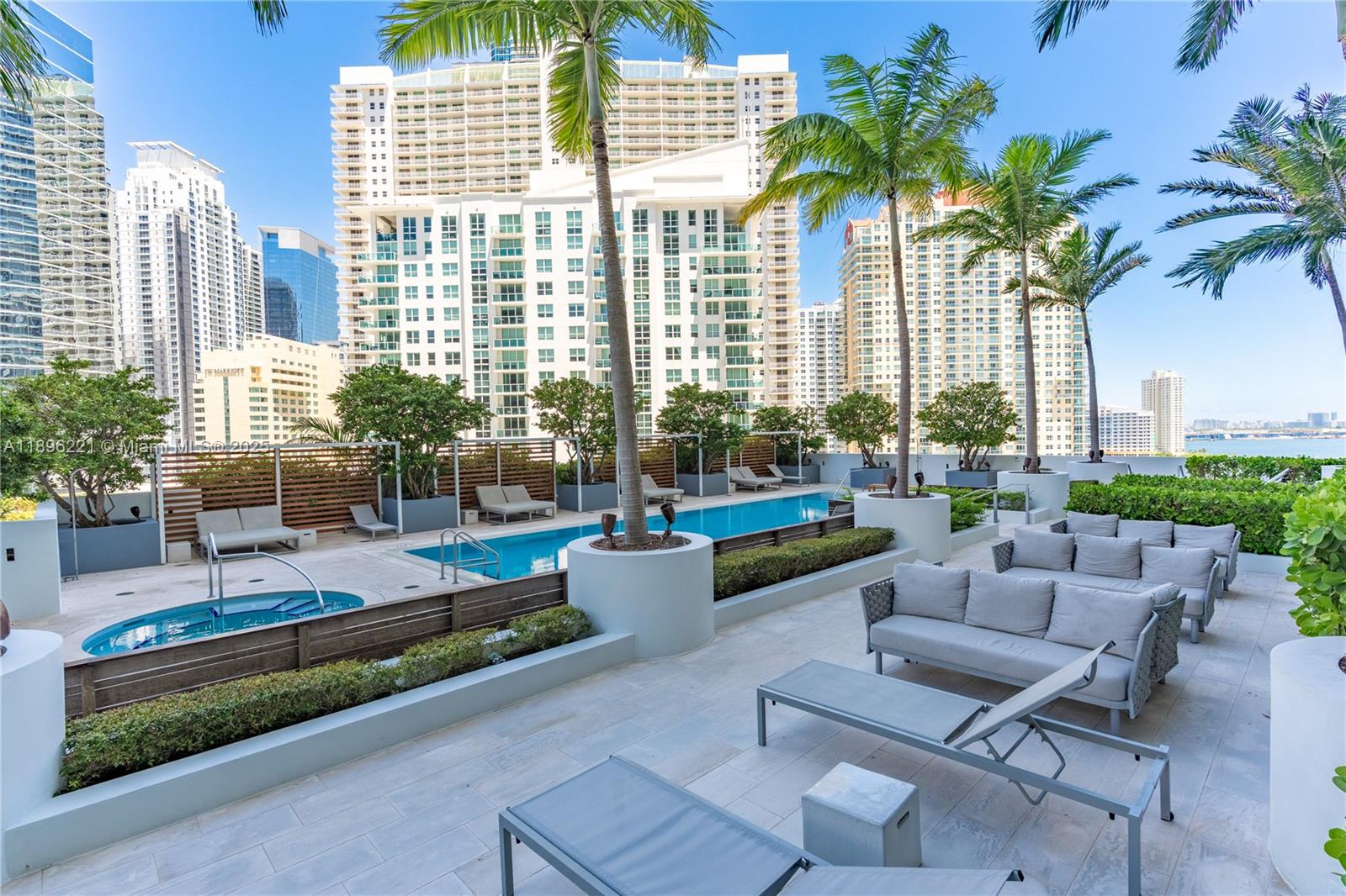 1300 Brickell Bay Dr #808, Miami FL 33131