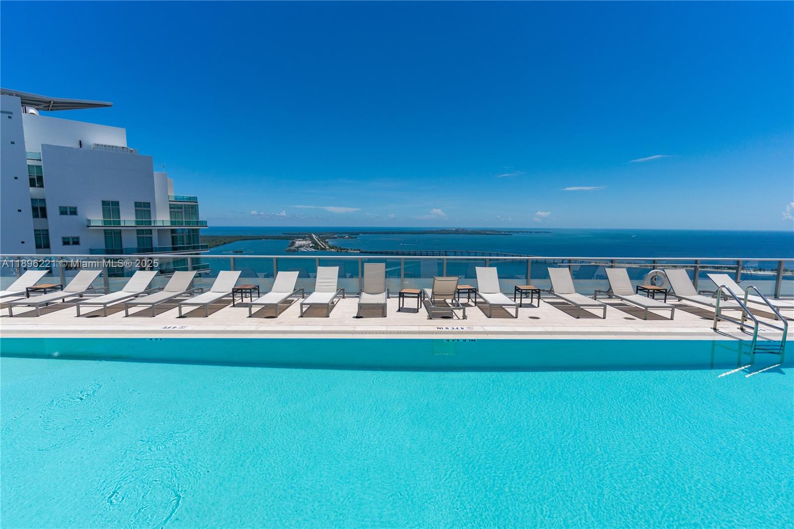 1300 Brickell Bay Dr #808, Miami FL 33131
