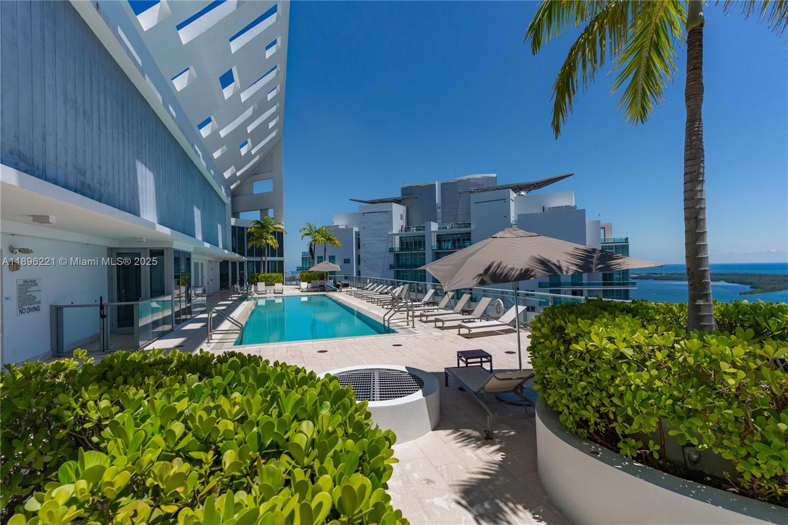1300 Brickell Bay Dr #808, Miami FL 33131