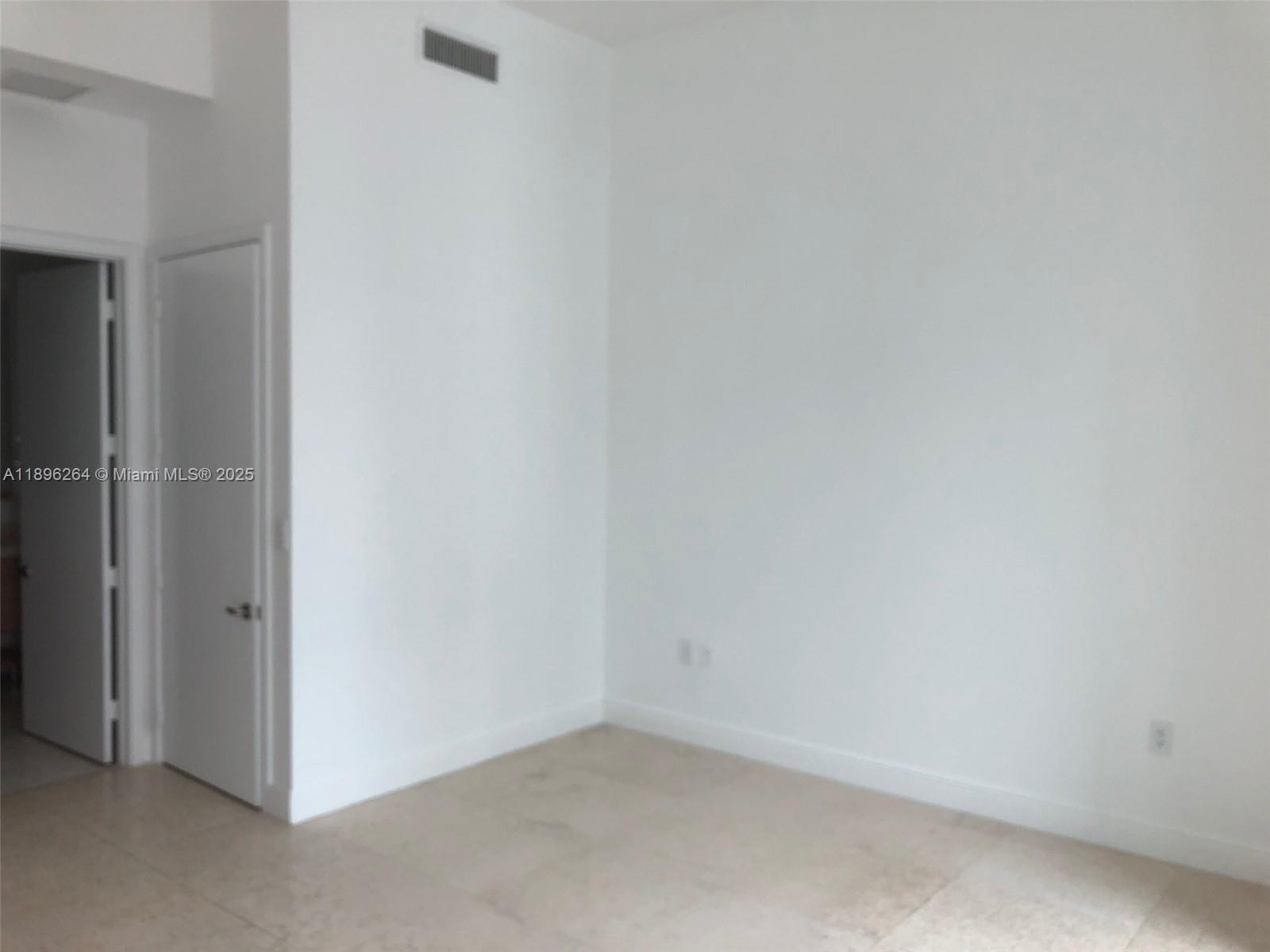 900 Brickell Key Blvd #2205, Miami FL 33131