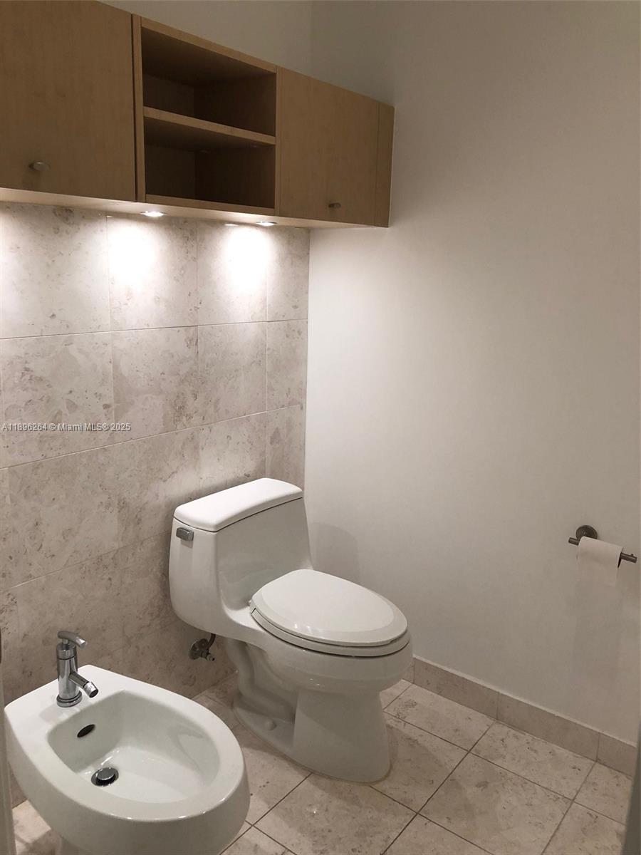 900 Brickell Key Blvd #2205, Miami FL 33131