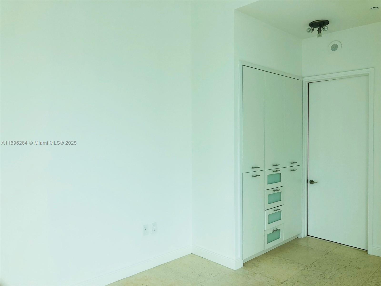 900 Brickell Key Blvd #2205, Miami FL 33131