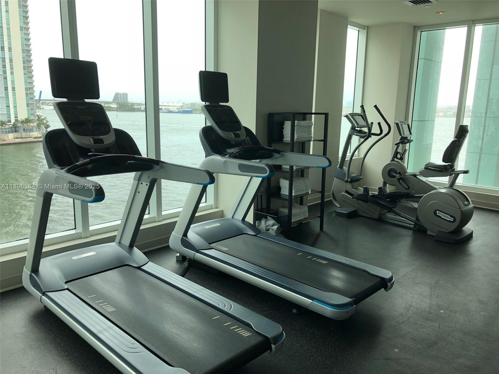 900 Brickell Key Blvd #2205, Miami FL 33131