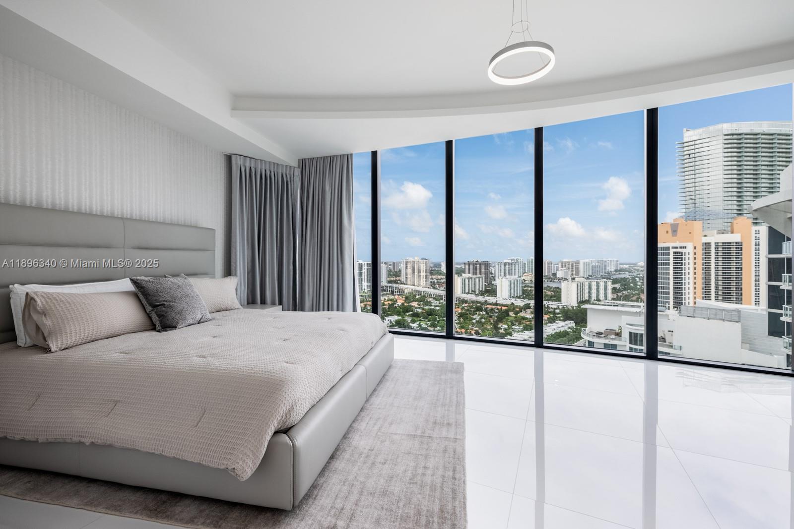18555 Collins Ave #2805, Sunny Isles Beach FL 33160