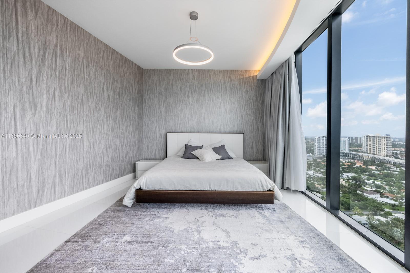 18555 Collins Ave #2805, Sunny Isles Beach FL 33160