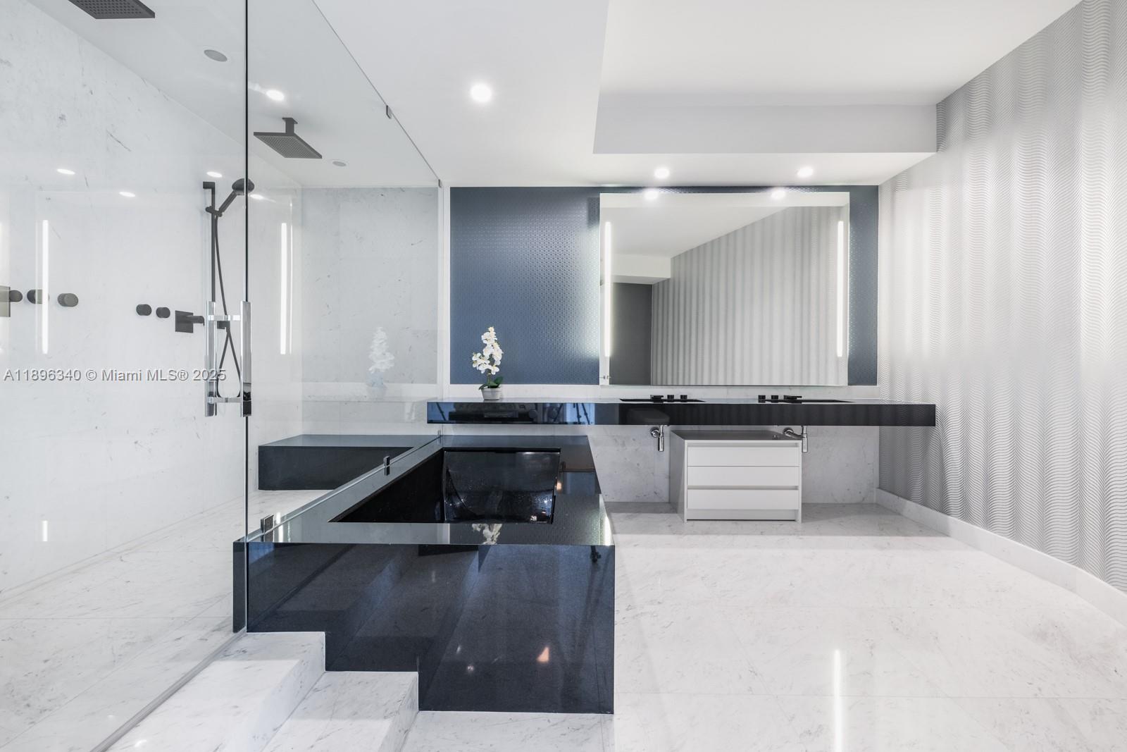 18555 Collins Ave #2805, Sunny Isles Beach FL 33160