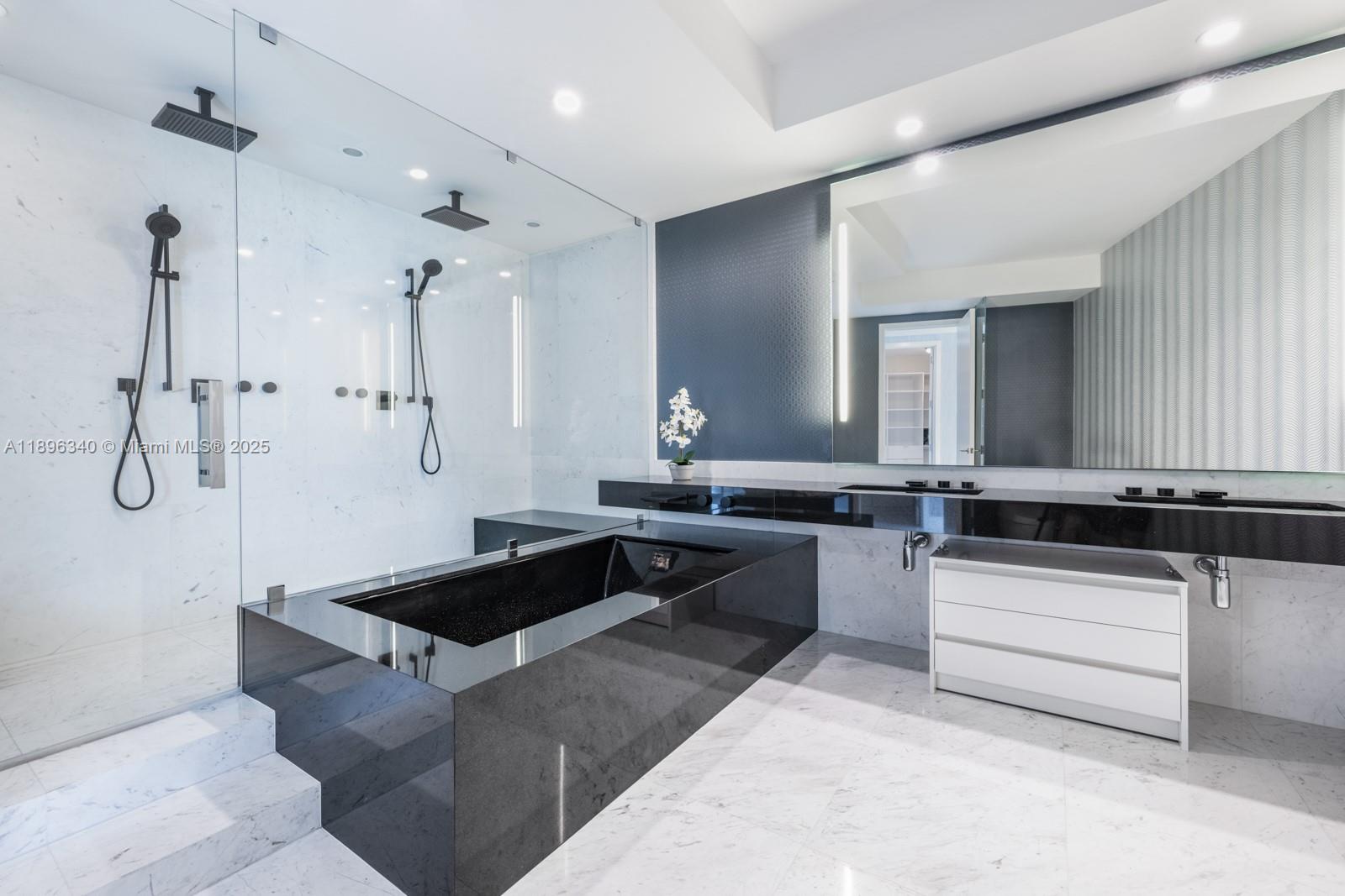 18555 Collins Ave #2805, Sunny Isles Beach FL 33160