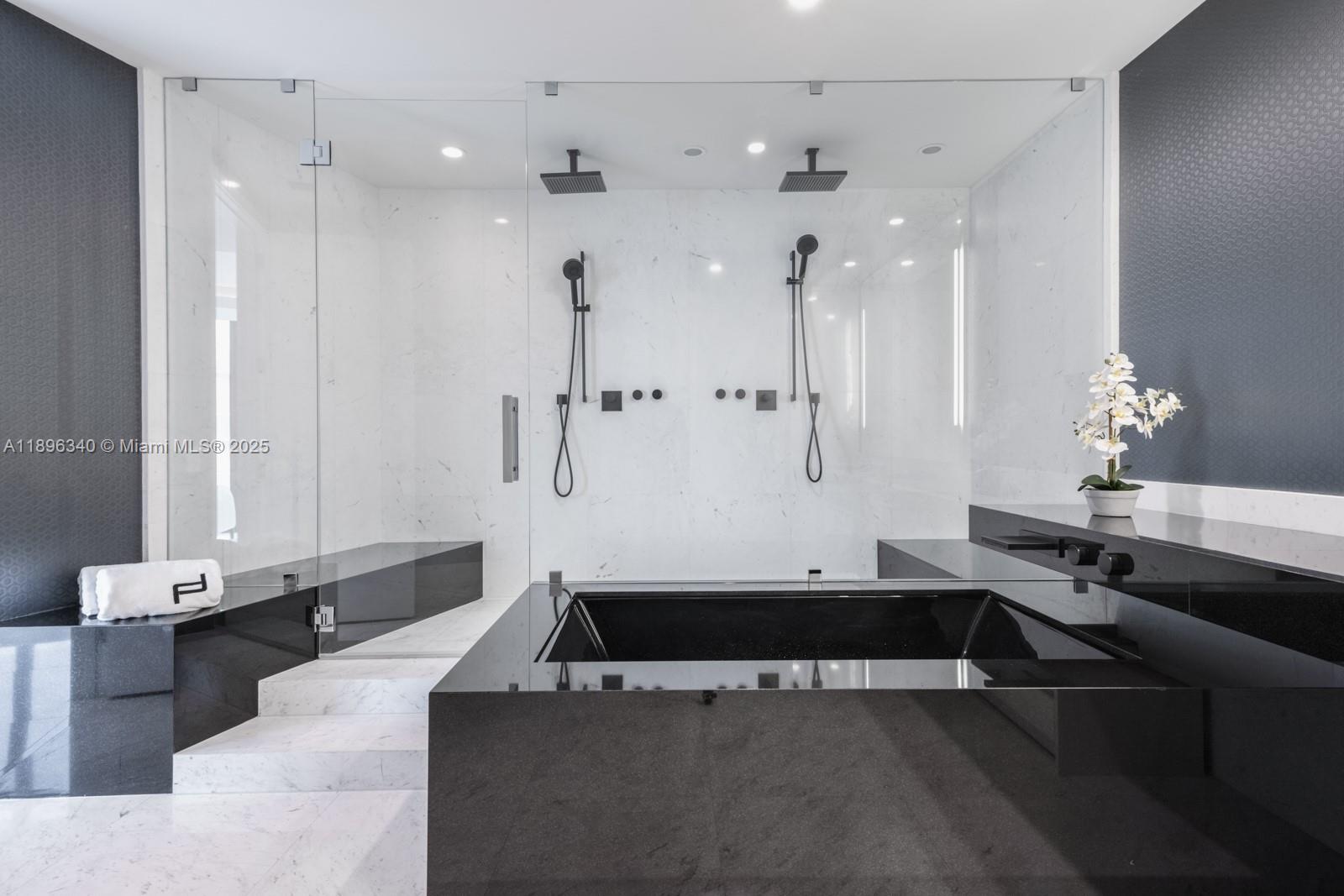 18555 Collins Ave #2805, Sunny Isles Beach FL 33160