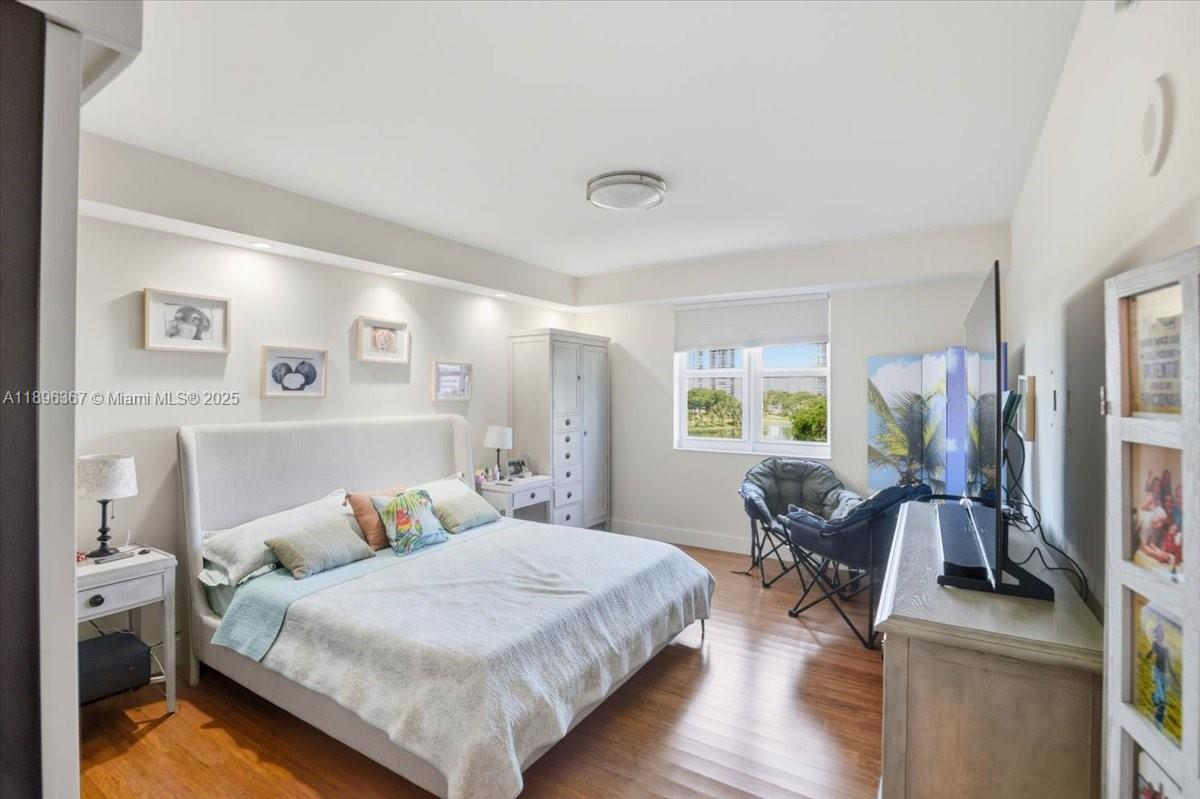 20000 E Country Club Dr #516, Aventura FL 33180