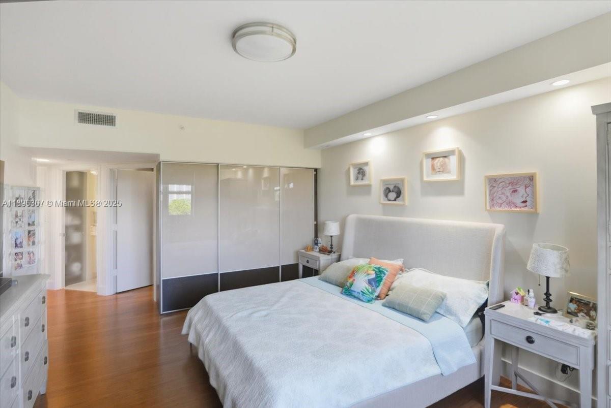 20000 E Country Club Dr #516, Aventura FL 33180