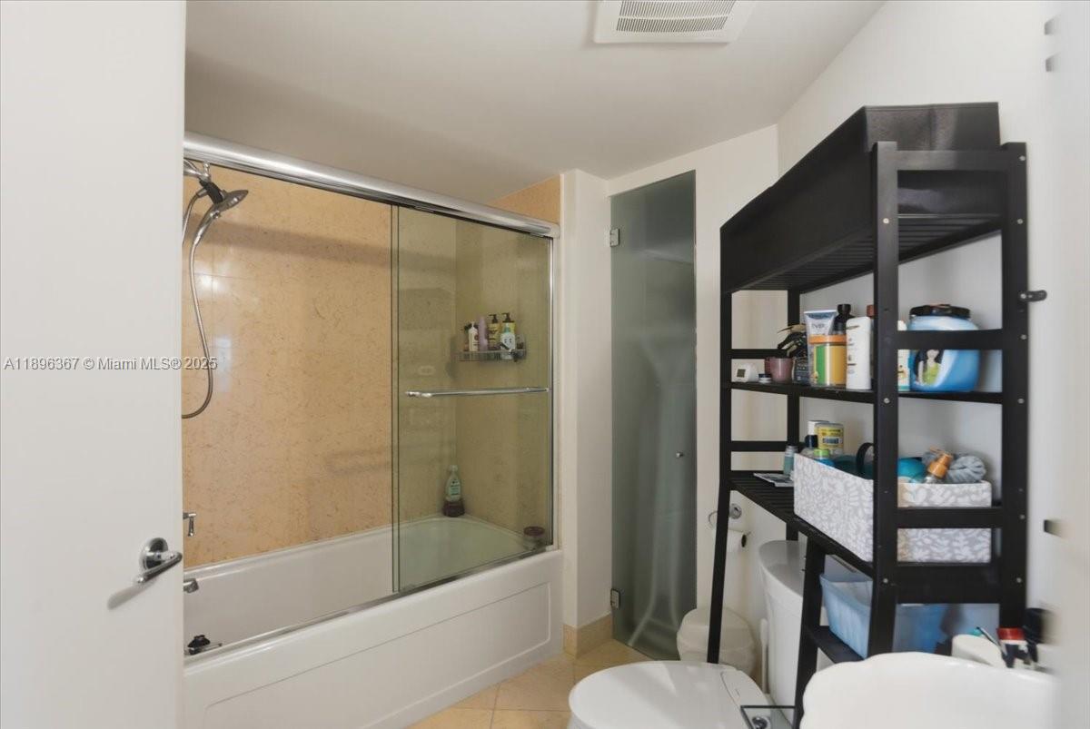 20000 E Country Club Dr #516, Aventura FL 33180