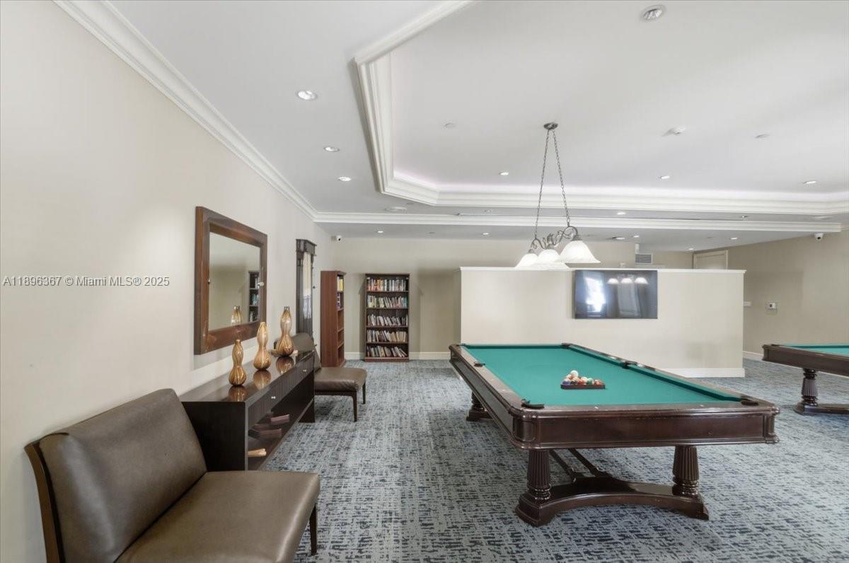 20000 E Country Club Dr #516, Aventura FL 33180