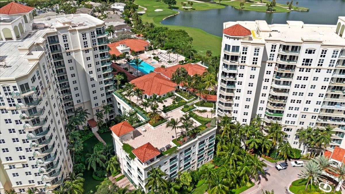 20000 E Country Club Dr #516, Aventura FL 33180