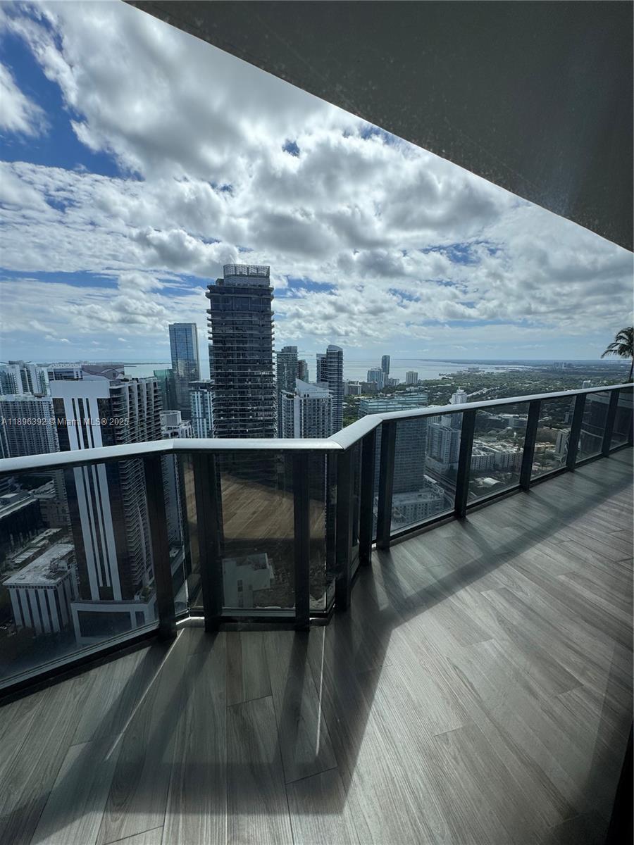 801 S Miami Ave #5302, Miami FL 33130