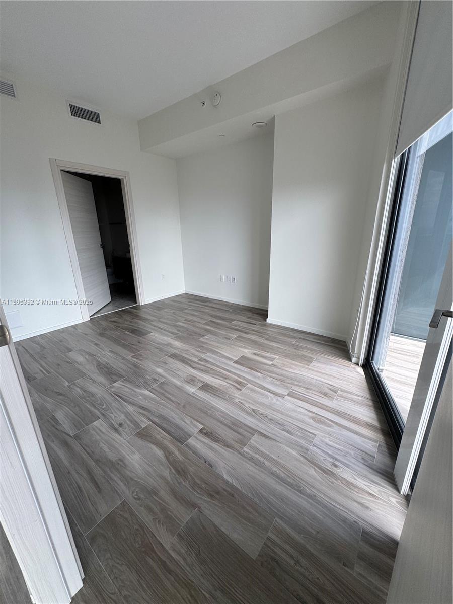 801 S Miami Ave #5302, Miami FL 33130