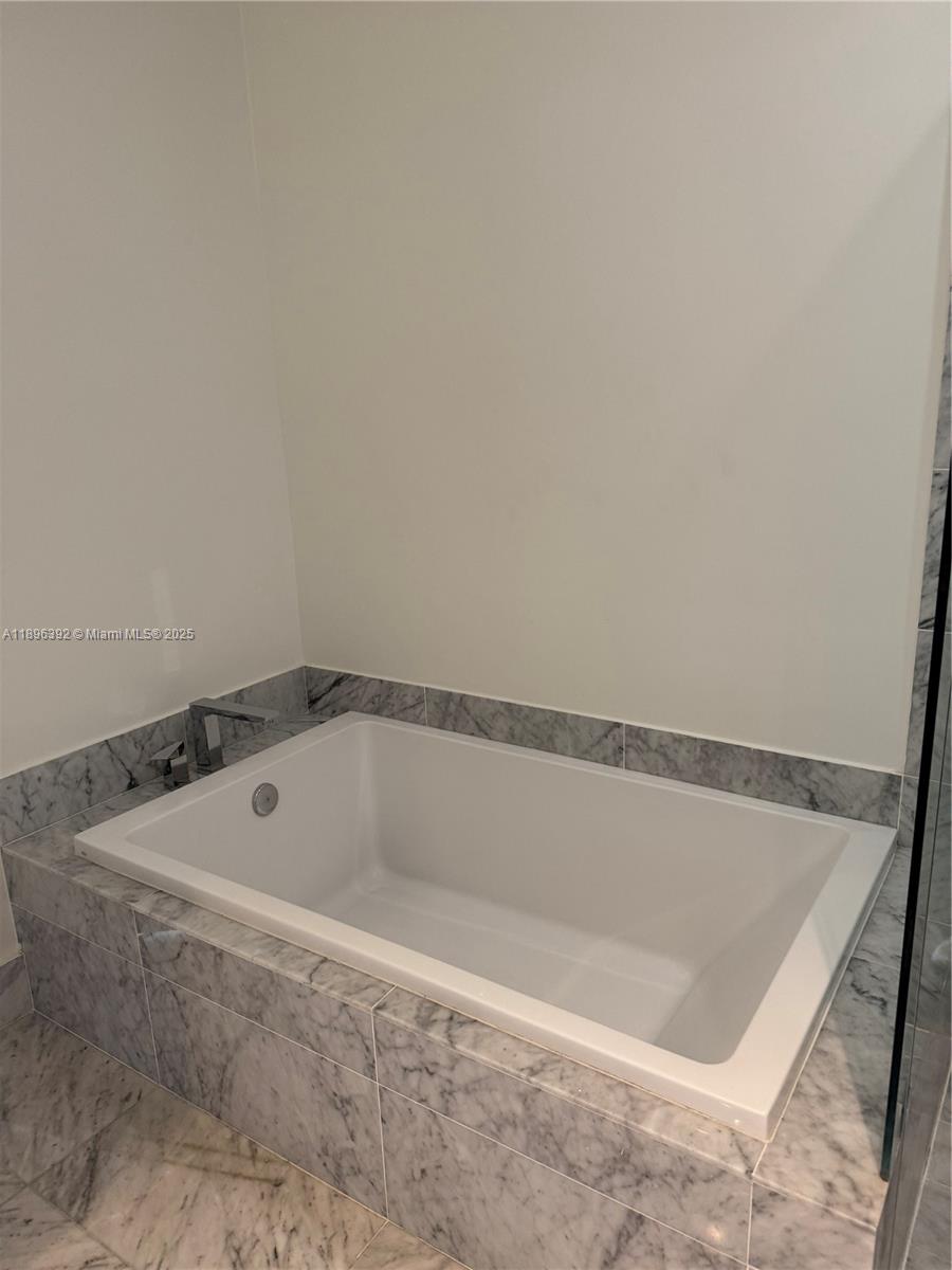 801 S Miami Ave #5302, Miami FL 33130