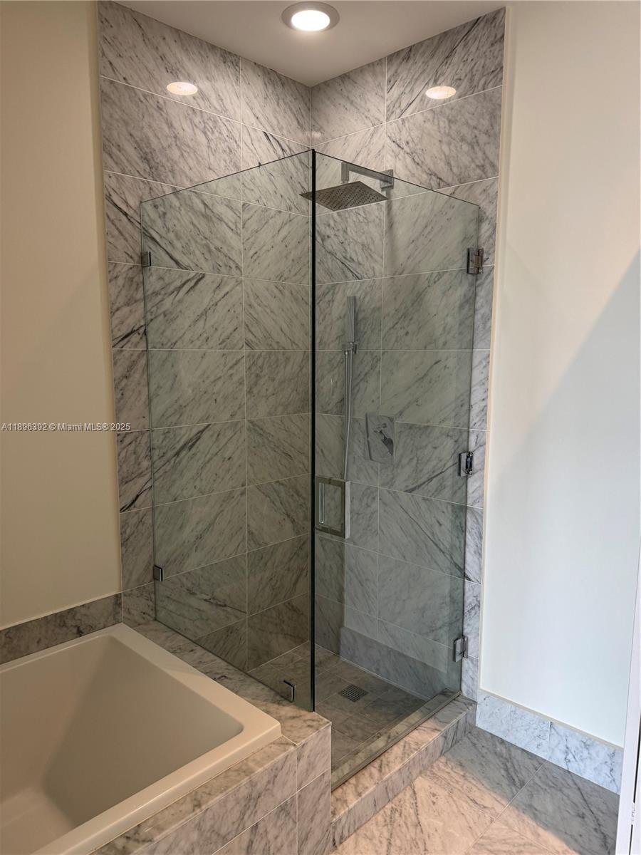 801 S Miami Ave #5302, Miami FL 33130