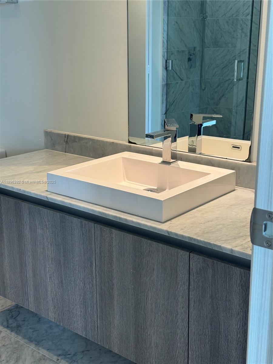 801 S Miami Ave #5302, Miami FL 33130