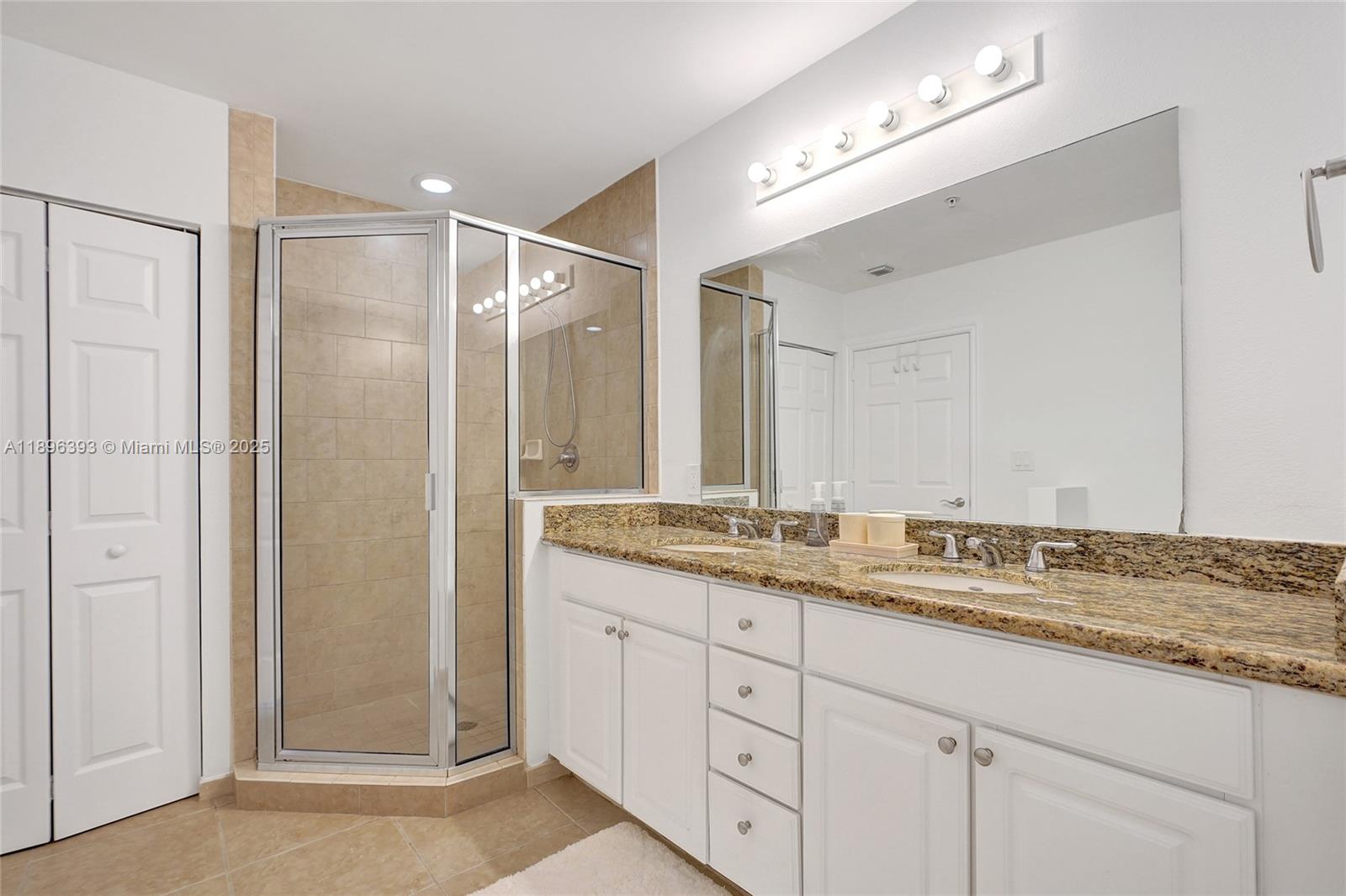 3001 NE 185th St #220, Aventura FL 33180