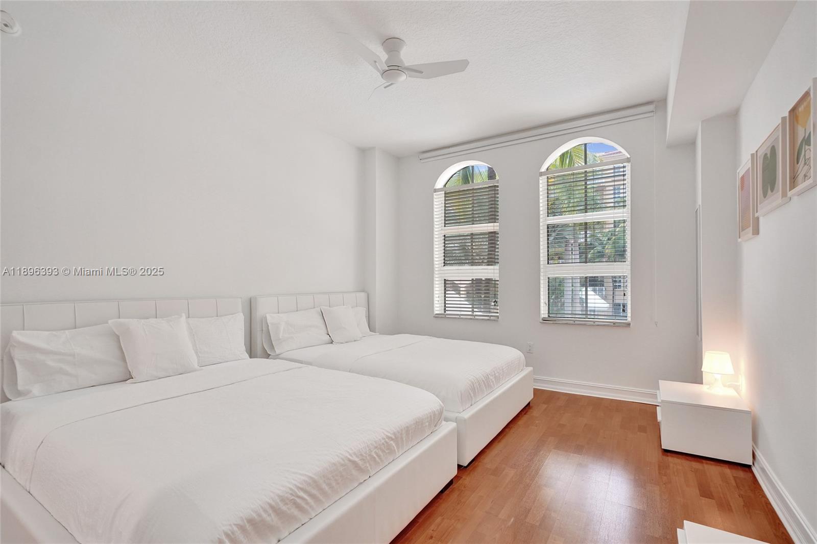 3001 NE 185th St #220, Aventura FL 33180