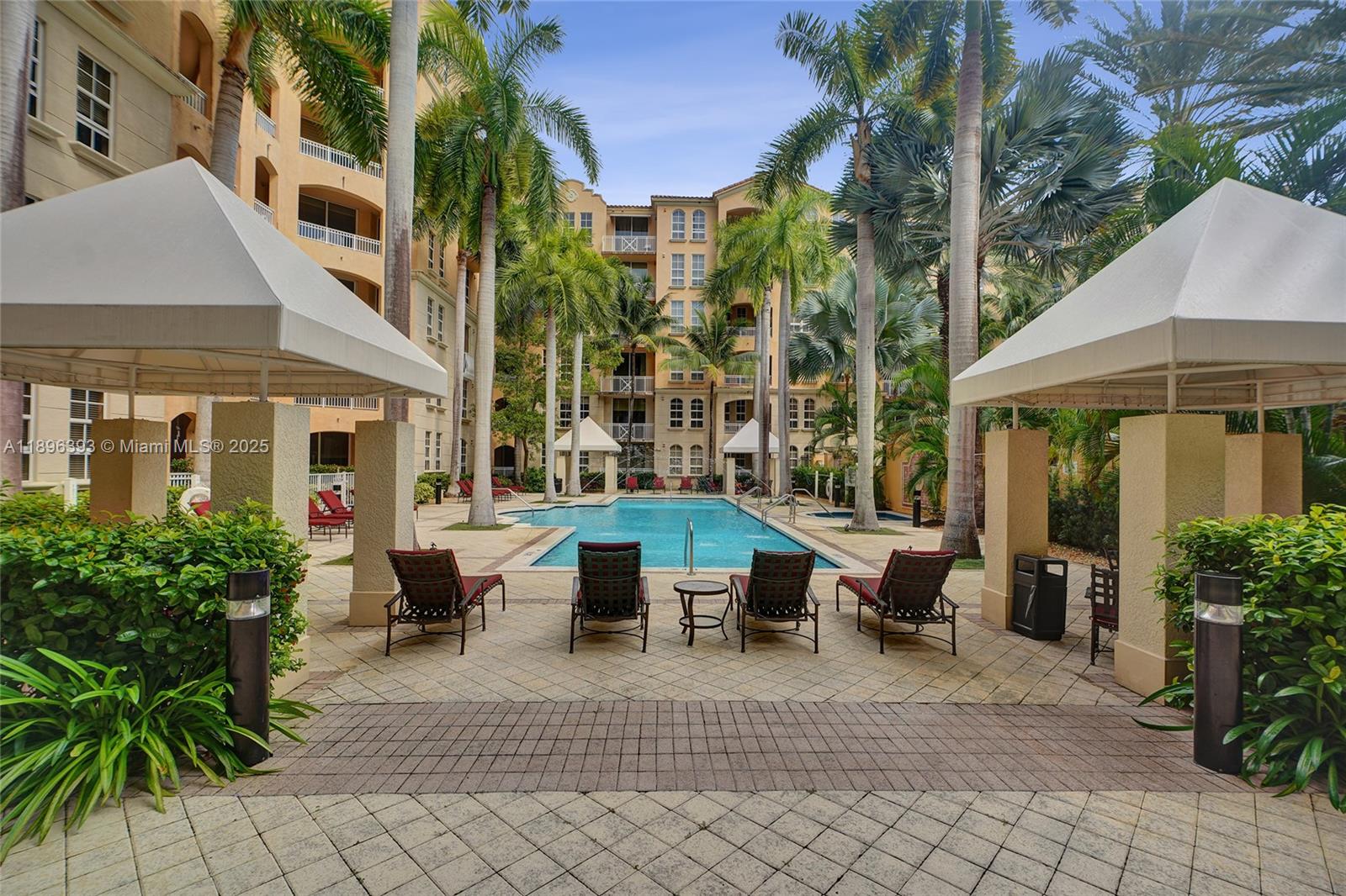 3001 NE 185th St #220, Aventura FL 33180
