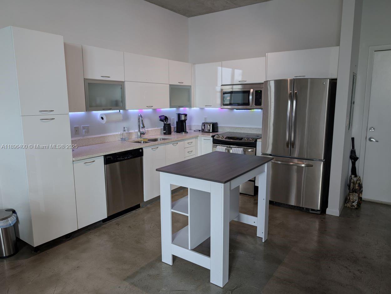 234 NE 3rd St #1204, Miami FL 33132